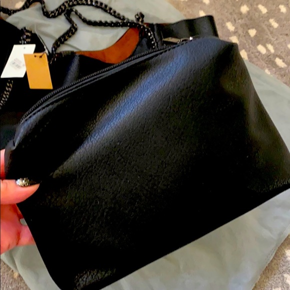 Brand New vegan tote chain strap & make up bag - Picture 7 of 7